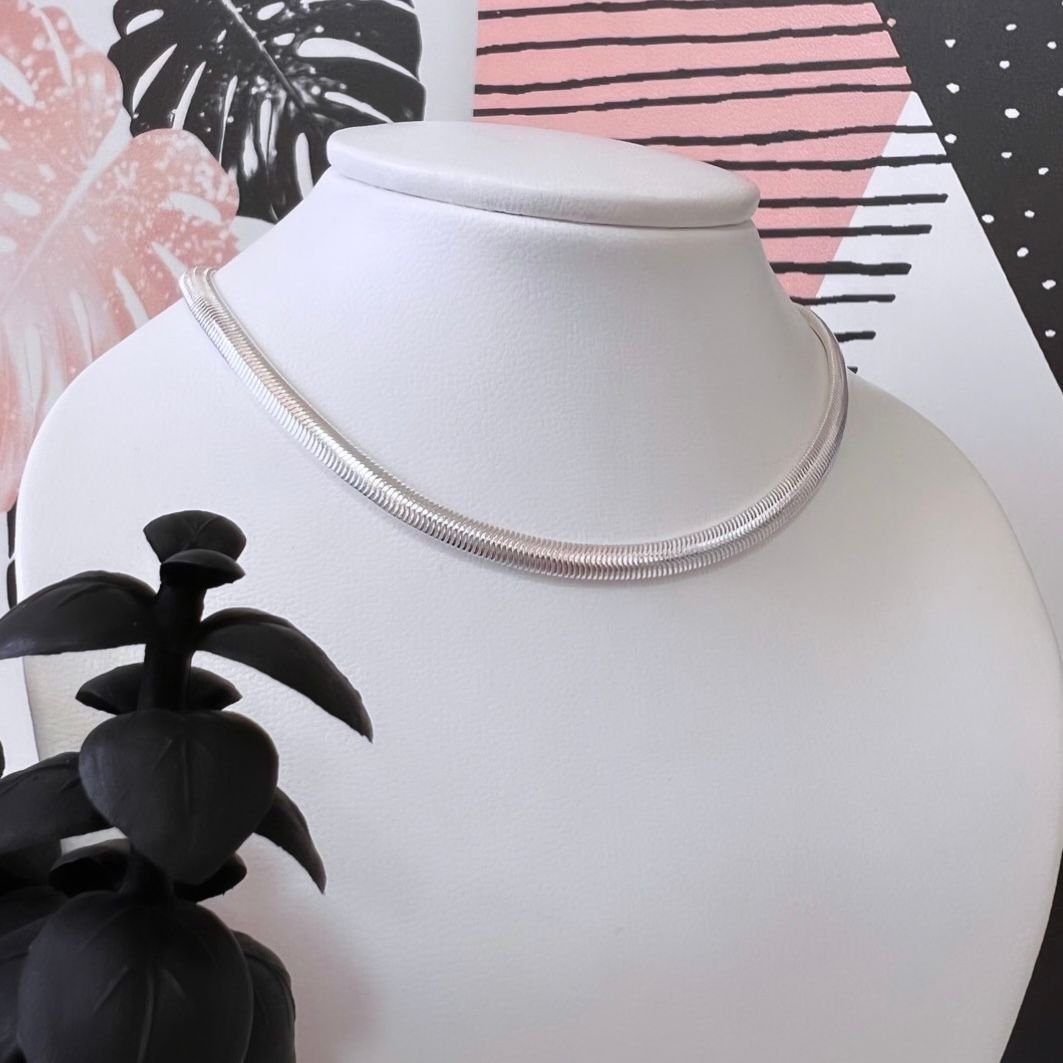 Choker Betsy Snake Fina Prateada