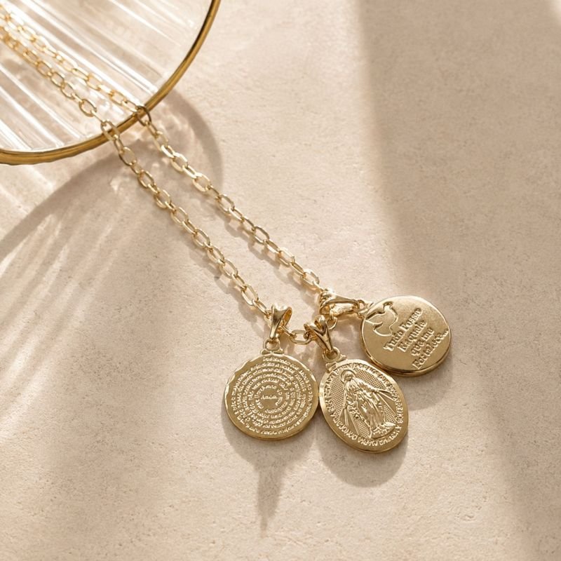 Colar Ester Trio de Medalhas