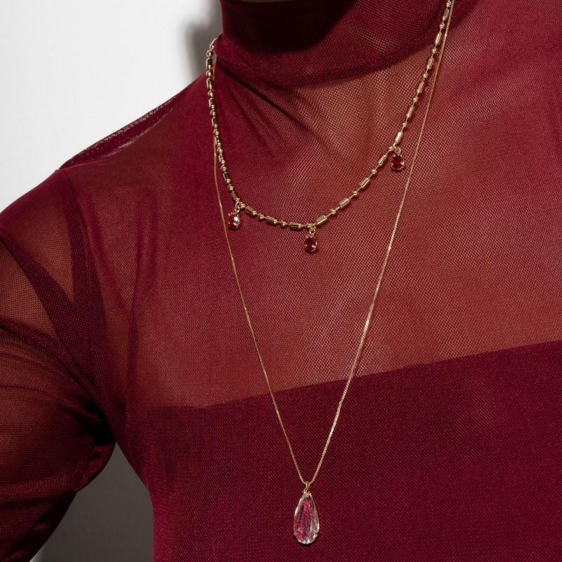 Colar Pétalas de Rubi